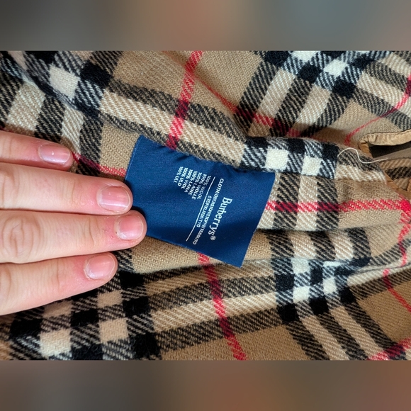 SOLD Vintage Burberry Trench Coat - Picture 4 of 14